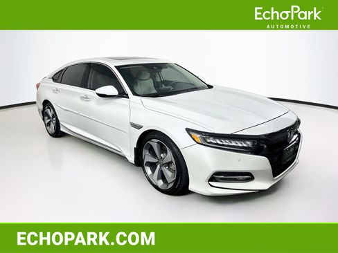 Used 2019 Honda Accord Touring image 1