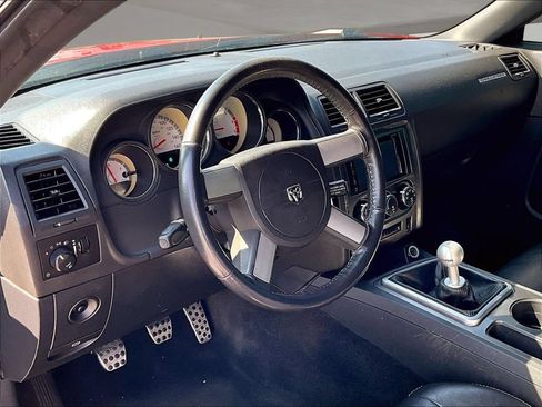 Used 2009 Dodge Challenger R/T RWD image 15