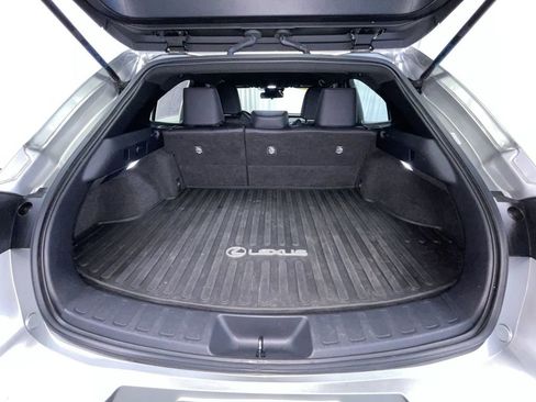 Used 2019 Lexus UX 250h image 16