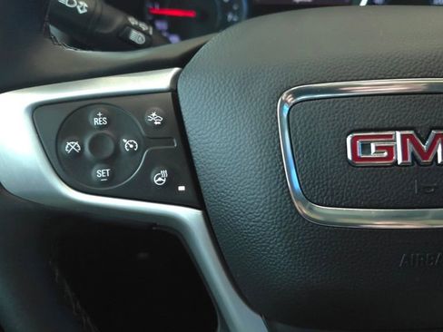 Used 2023 GMC Terrain SLT w/ LPO, Floor Liner Package AWD/4WD image 28