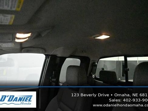 Used 2025 Nissan Frontier SV w/ SV Convenience Package AWD/4WD image 35