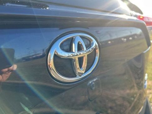 Used 2022 Toyota RAV4 XLE image 49