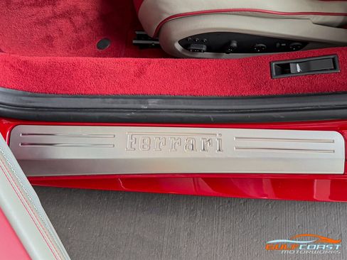 Used 2013 Ferrari 458 Spider RWD image 20