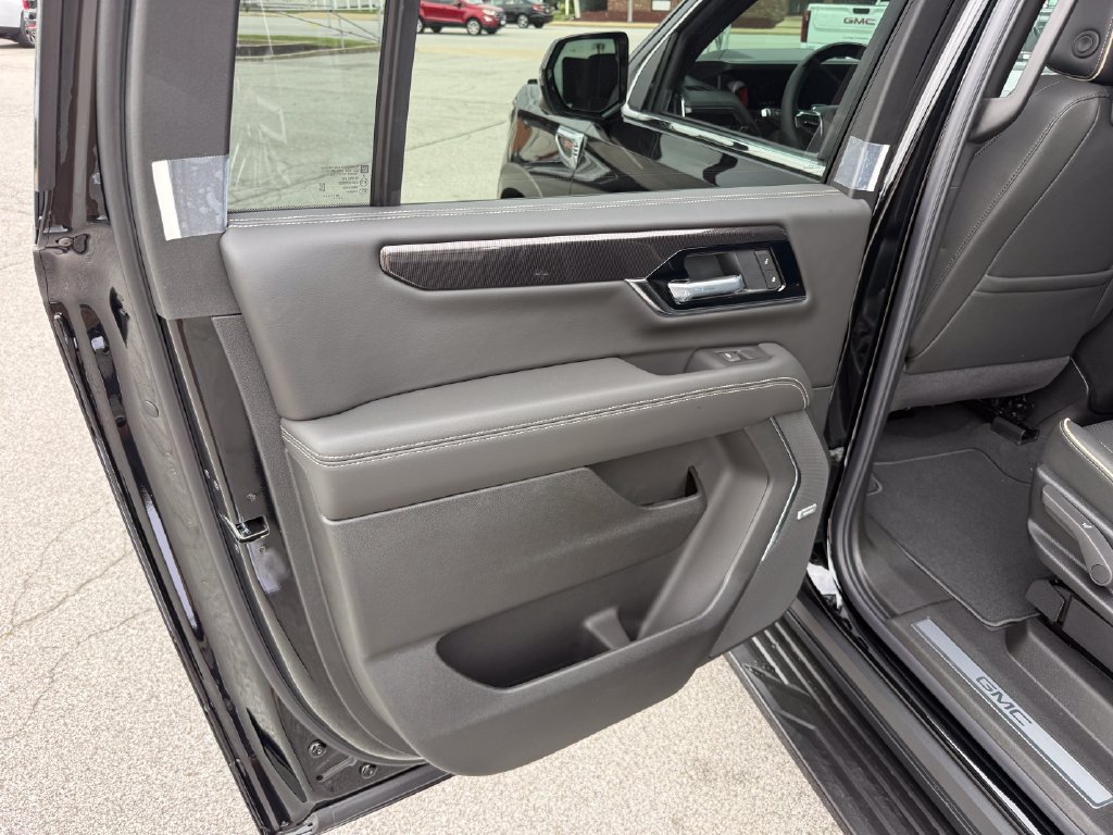 New 2026 GMC Yukon XL Elevation w/ Elevation Premium Package AWD/4WD image 26