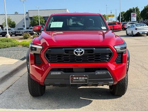 Used 2024 Toyota Tacoma TRD Off-Road AWD/4WD image 8