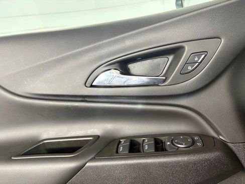 Certified 2024 Chevrolet Equinox LT w/ LPO, Floor Liner Package image 21