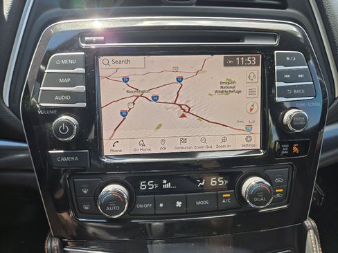 Used 2023 Nissan Maxima SR w/ Sport Mat Group FWD image 18