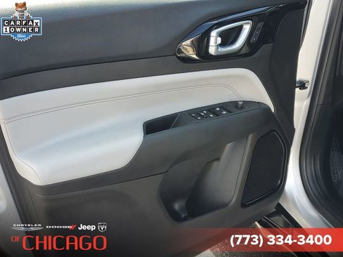 Certified 2025 Jeep Compass Limited w/ Elite Group AWD/4WD image 21