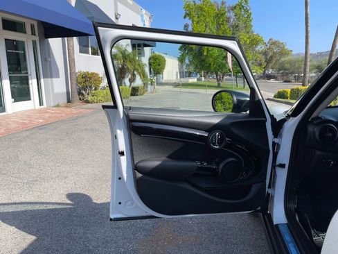 Used 2023 MINI Cooper S FWD image 16