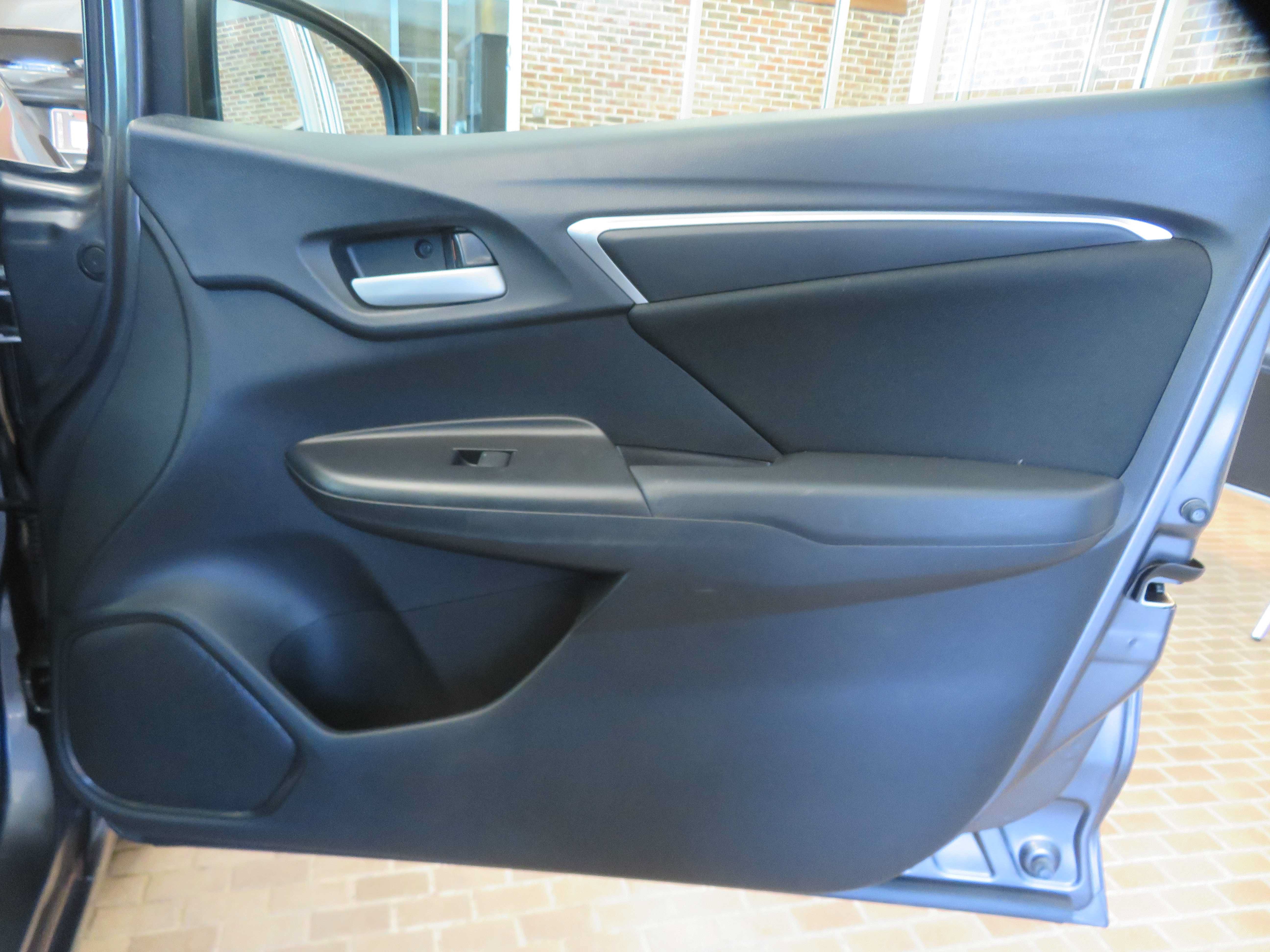 Used 2019 Honda Fit LX image 23