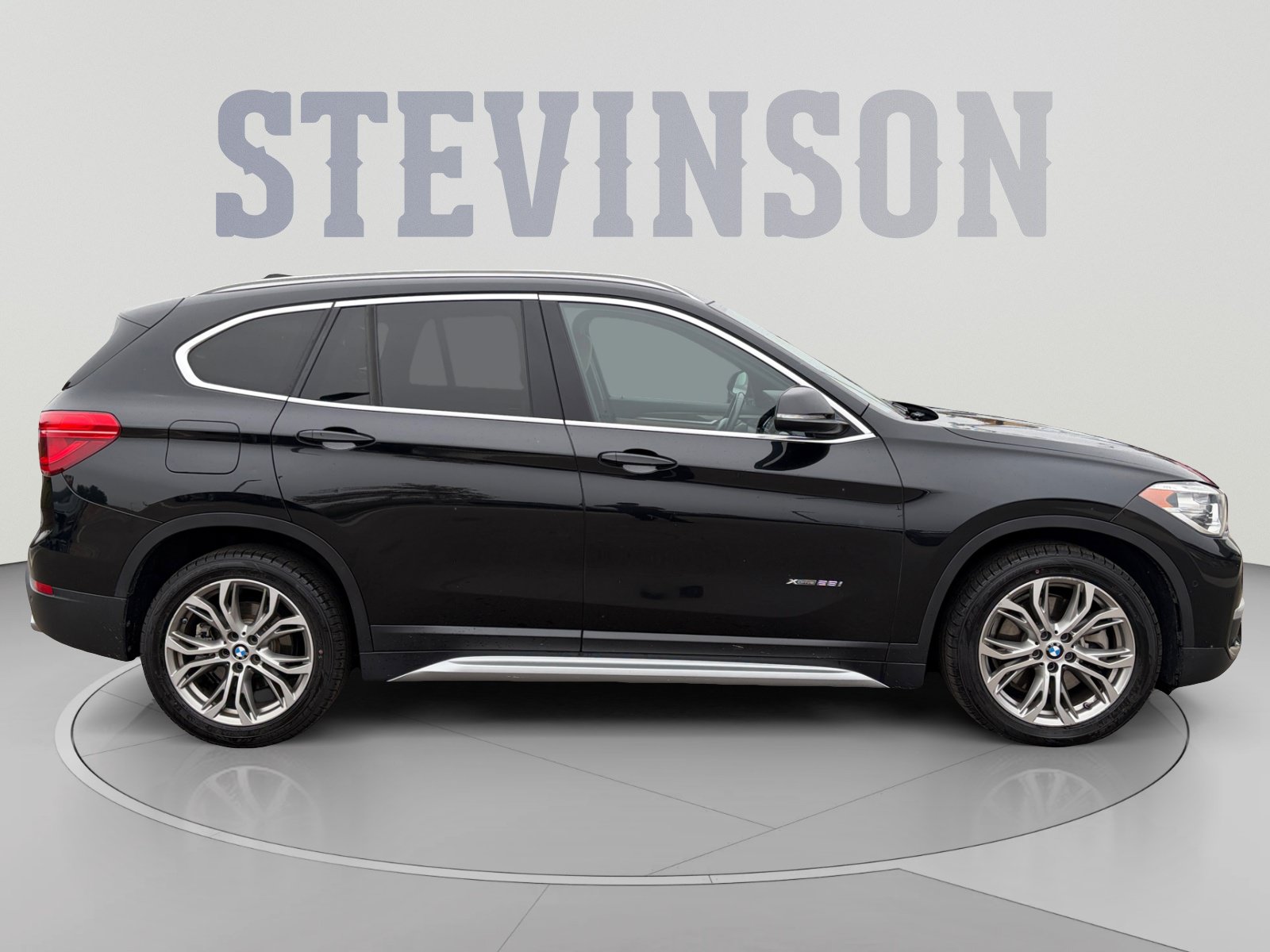 Used 2017 BMW X1 xDrive28i AWD/4WD image 6