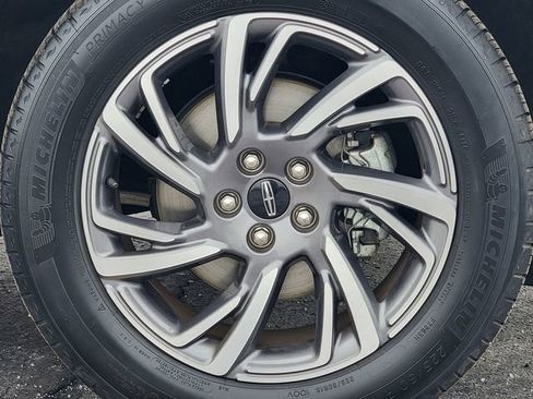 Certified 2024 Lincoln Corsair AWD w/ Equipment Group 101A image 17