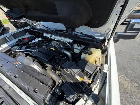 Used 2020 Chevrolet Silverado 2500 LTZ AWD/4WD image 29