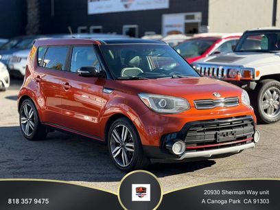 Used 2018 Kia Soul ! w/ Tech Package