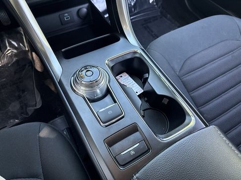 Used 2018 Ford Fusion SE FWD image 29