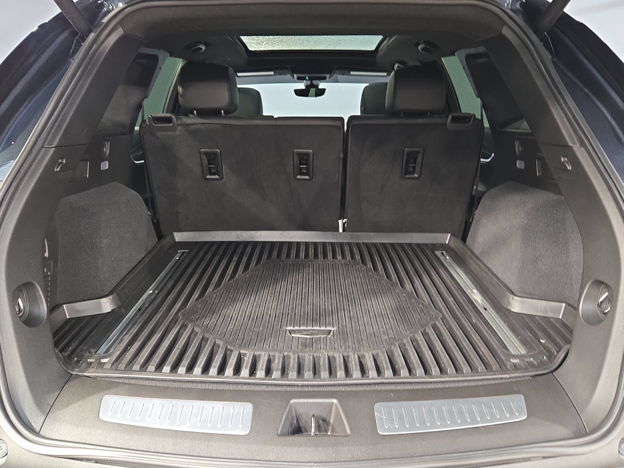 Used 2021 Cadillac XT5 Sportv w/ Platinum Package AWD/4WD image 16