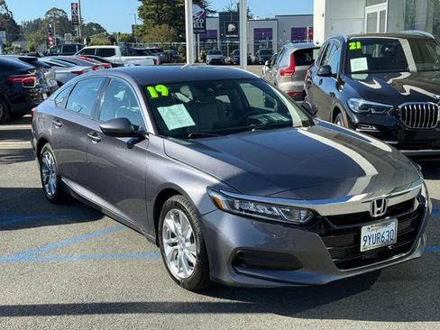 Used 2019 Honda Accord LX image 2