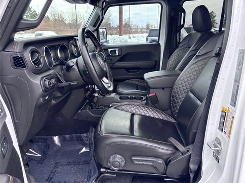 Certified 2022 Jeep Gladiator Overland image 10