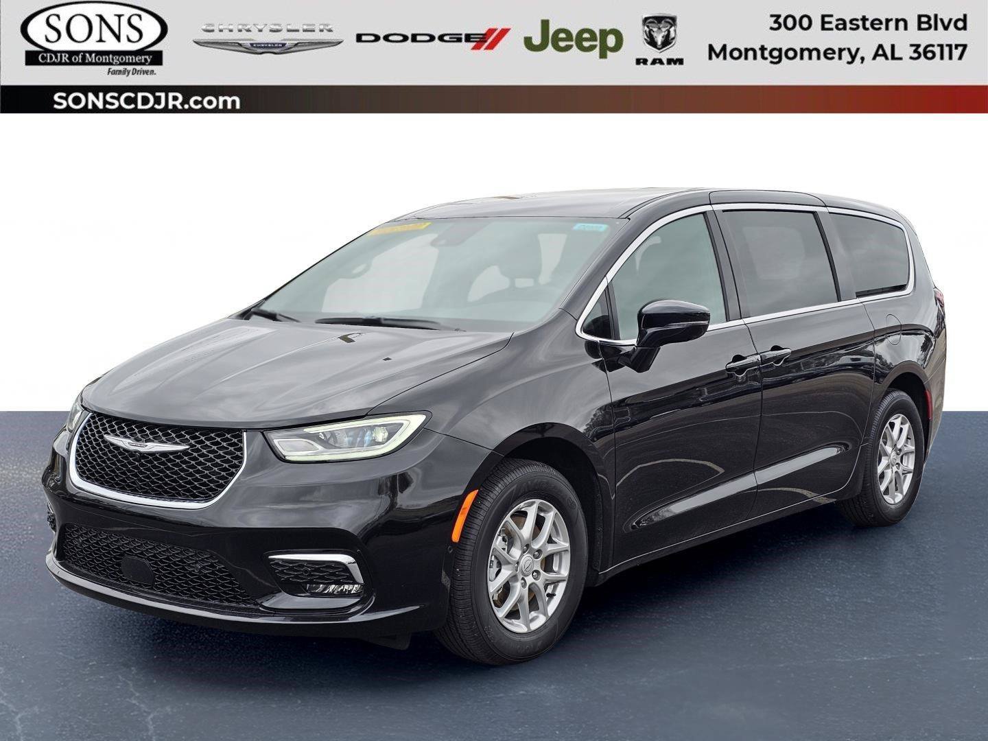 New 2026 Chrysler Pacifica Select FWD image 1