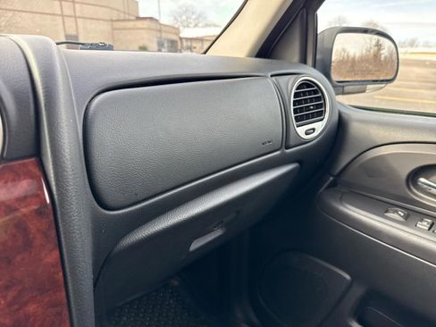 Used 2007 GMC Envoy SLT image 19