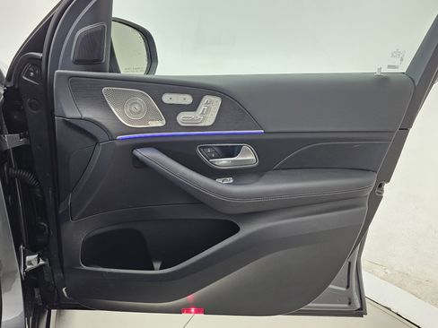 Certified 2025 Mercedes-Benz GLE 450e 4MATIC image 16