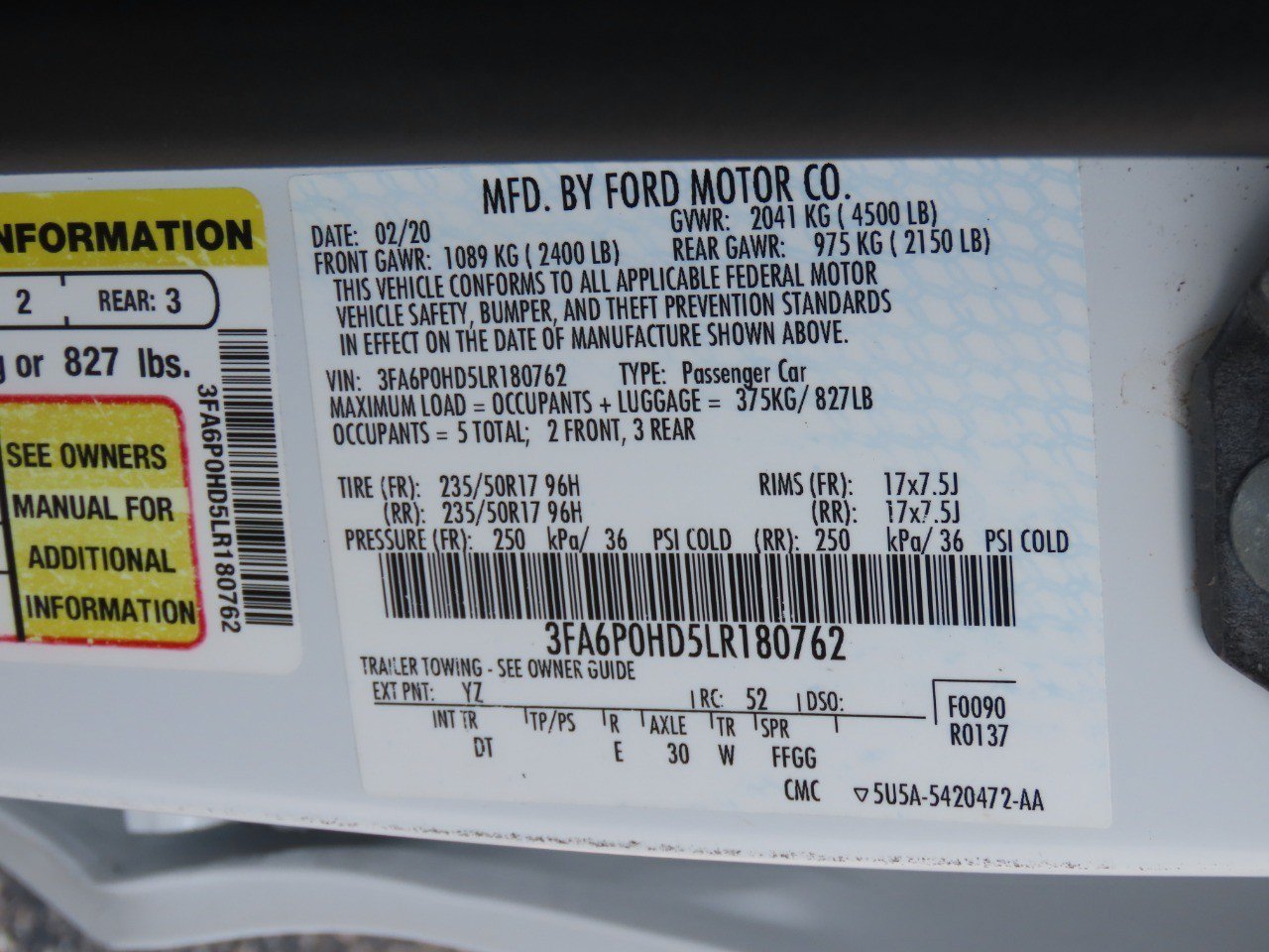 Used 2020 Ford Fusion SE FWD image 31