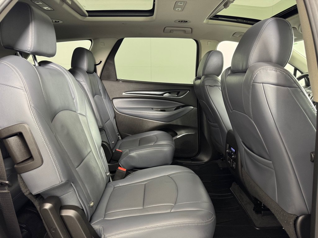 Used 2019 Buick Enclave Essence AWD/4WD image 27