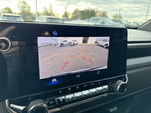 Used 2023 Chevrolet Colorado LT w/ LT Convenience Package II image 22