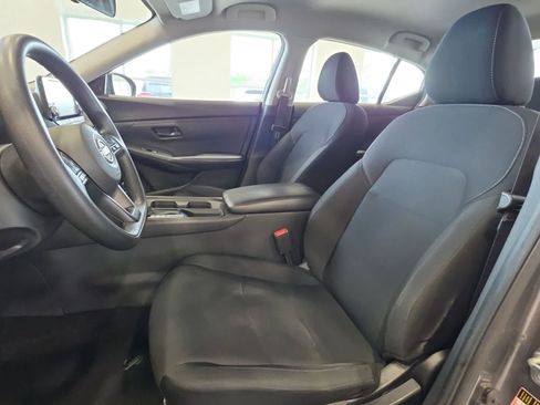 Used 2025 Nissan Sentra S FWD image 14