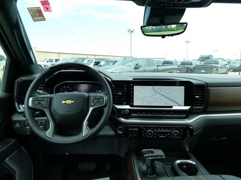 New 2026 Chevrolet Silverado 1500 High Country AWD/4WD image 20