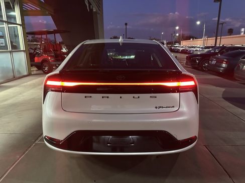 Used 2024 Toyota Prius Prime image 12