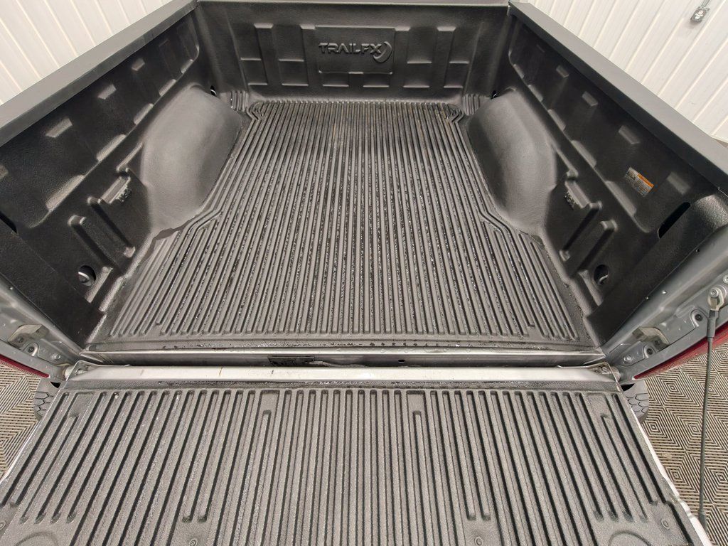 Used 2024 RAM 1500 Warlock AWD/4WD image 19