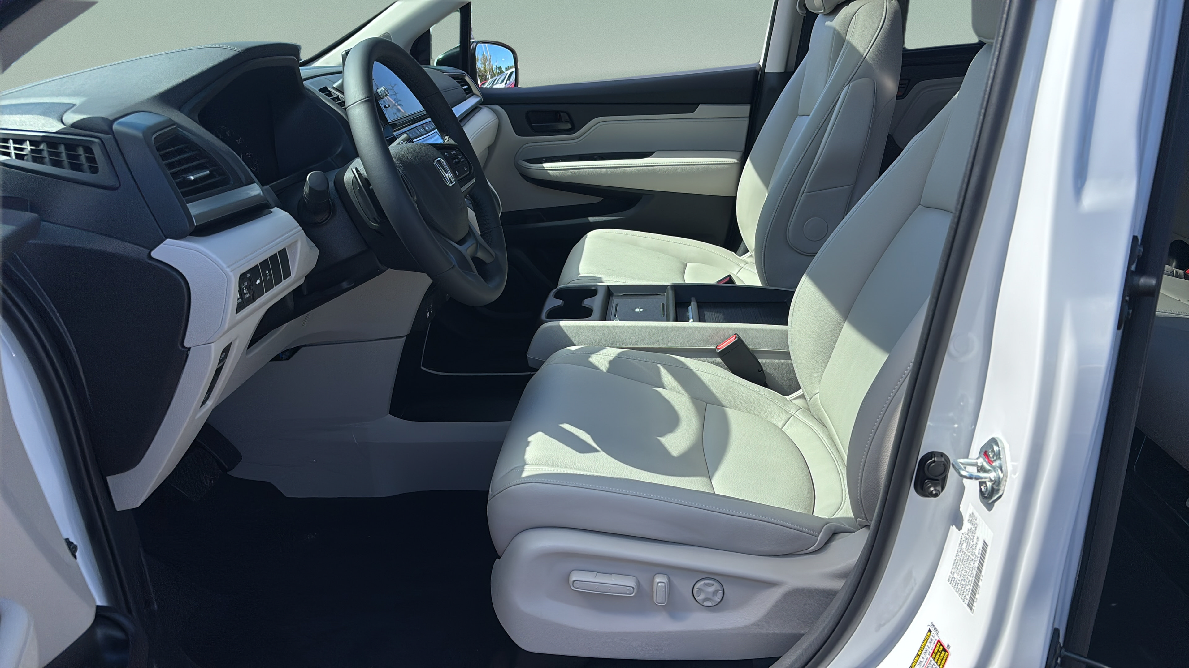 New 2027 Honda Odyssey EX-L image 9