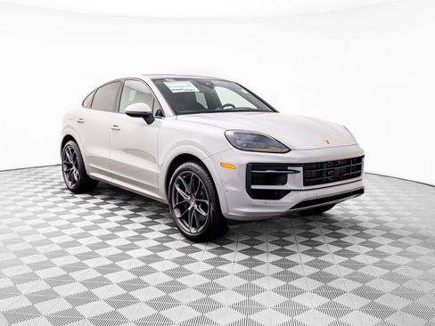 New 2026 Porsche Cayenne Coupe image 6