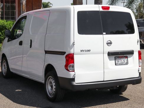 Used 2021 Nissan NV200 S w/ Back Door Glass Package image 6
