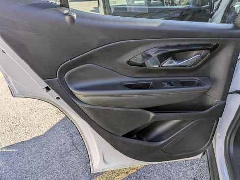 Used 2023 GMC Terrain AT4 image 27