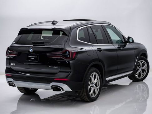 Used 2024 BMW X3 xDrive30i w/ Premium Package image 11