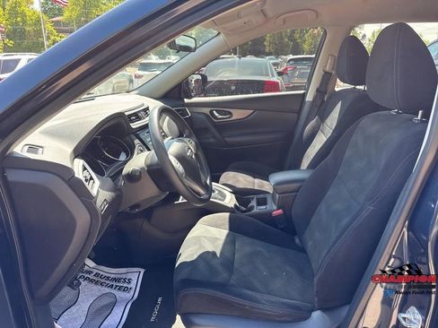 Used 2016 Nissan Rogue FWD image 5