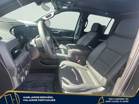 New 2026 Chevrolet Suburban Z71 w/ Z71 Off-Road Package AWD/4WD image 11