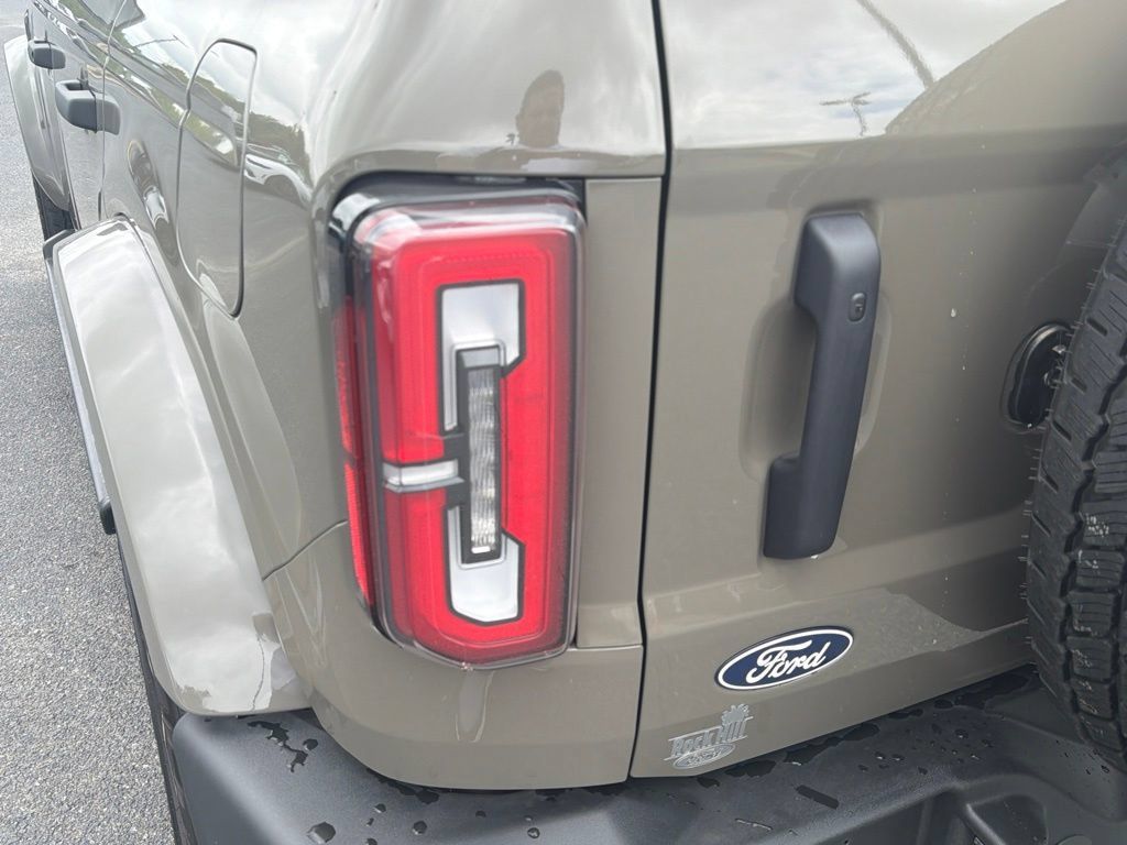 New 2026 Ford Bronco Outer Banks AWD/4WD image 31
