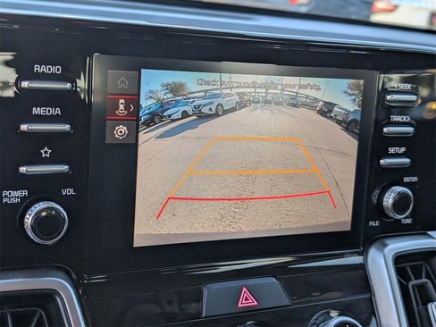 Used 2023 Kia Sorento LX image 15