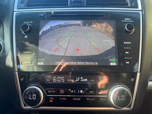 Used 2018 Subaru Outback 2.5i Limited AWD/4WD image 31