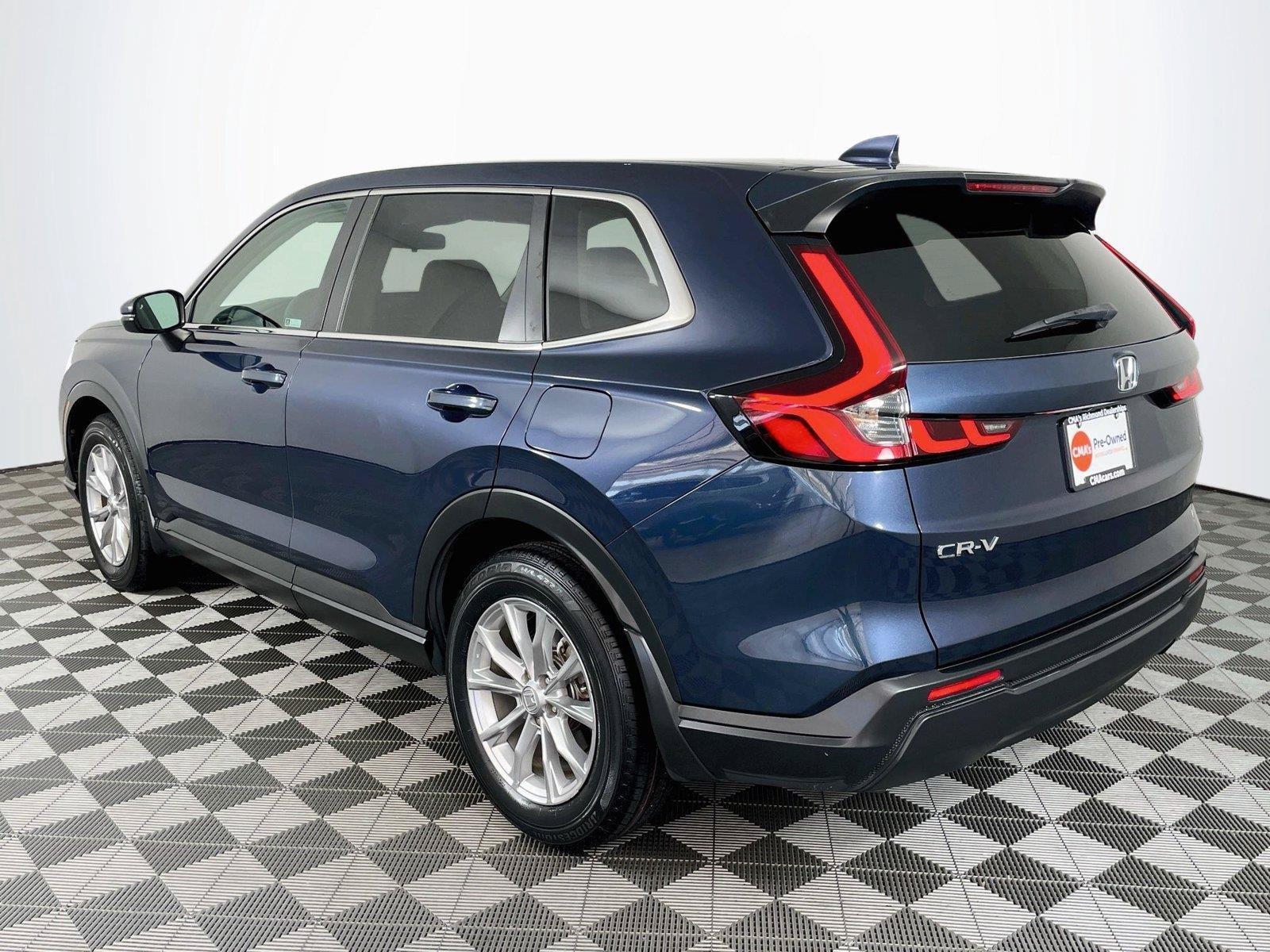 Used 2023 Honda CR-V EX image 7
