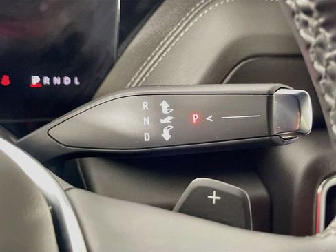 Used 2025 GMC Yukon Denali AWD/4WD image 18