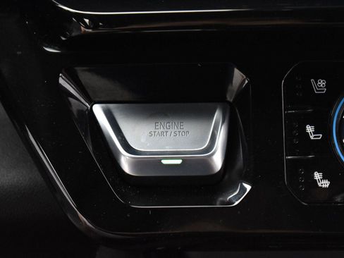 Used 2024 GMC Sierra 1500 AT4 w/ AT4 Preferred Package image 24