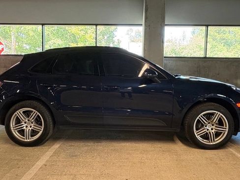 Used 2021 Porsche Macan AWD/4WD image 9