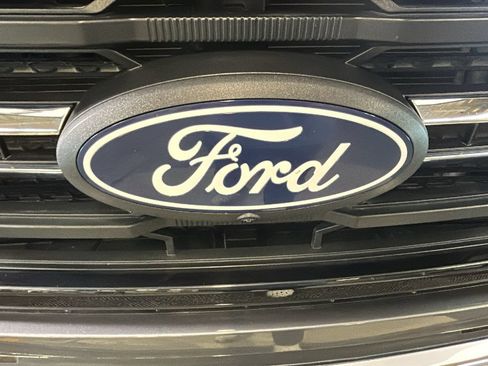 Used 2024 Ford F150 XLT AWD/4WD image 9