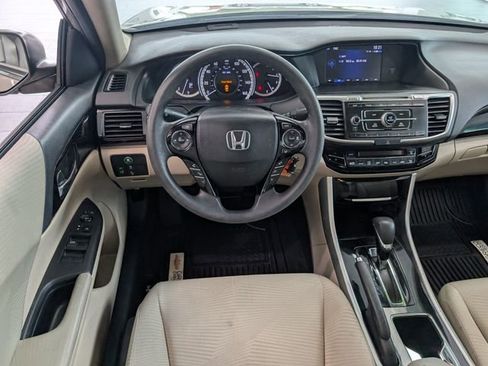 Used 2017 Honda Accord LX image 8