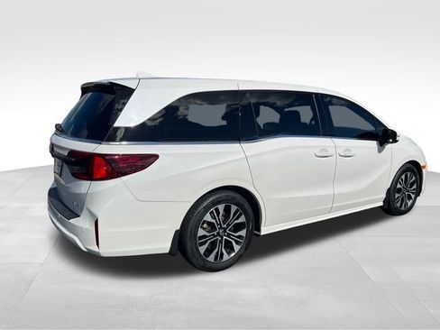 Used 2025 Honda Odyssey Elite image 5