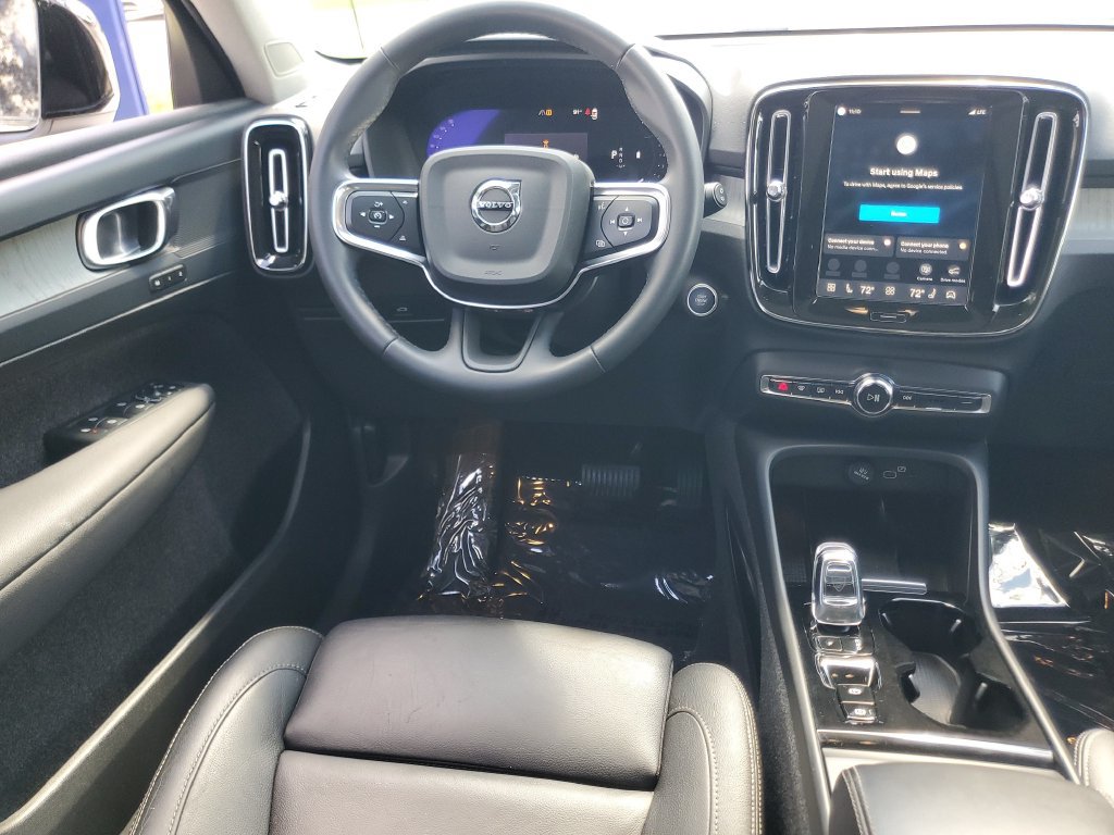 Certified 2024 Volvo XC40 B5 Plus AWD/4WD image 15